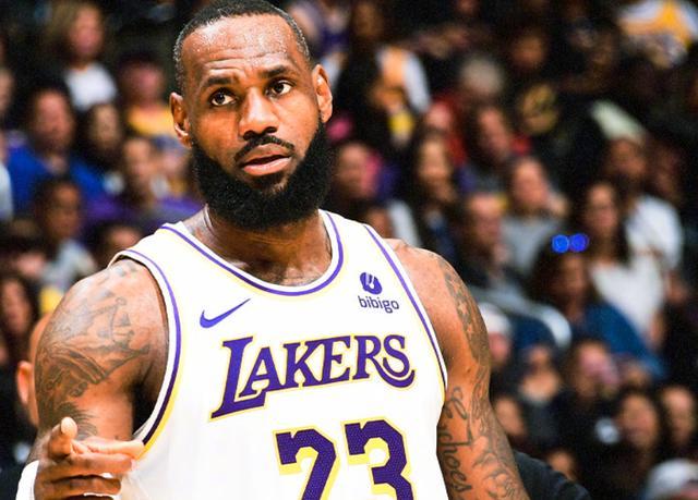 科维托娃迎来五赛季出色发挥，拜仁观众热烈欢呼！爱游戏体育安卓下载