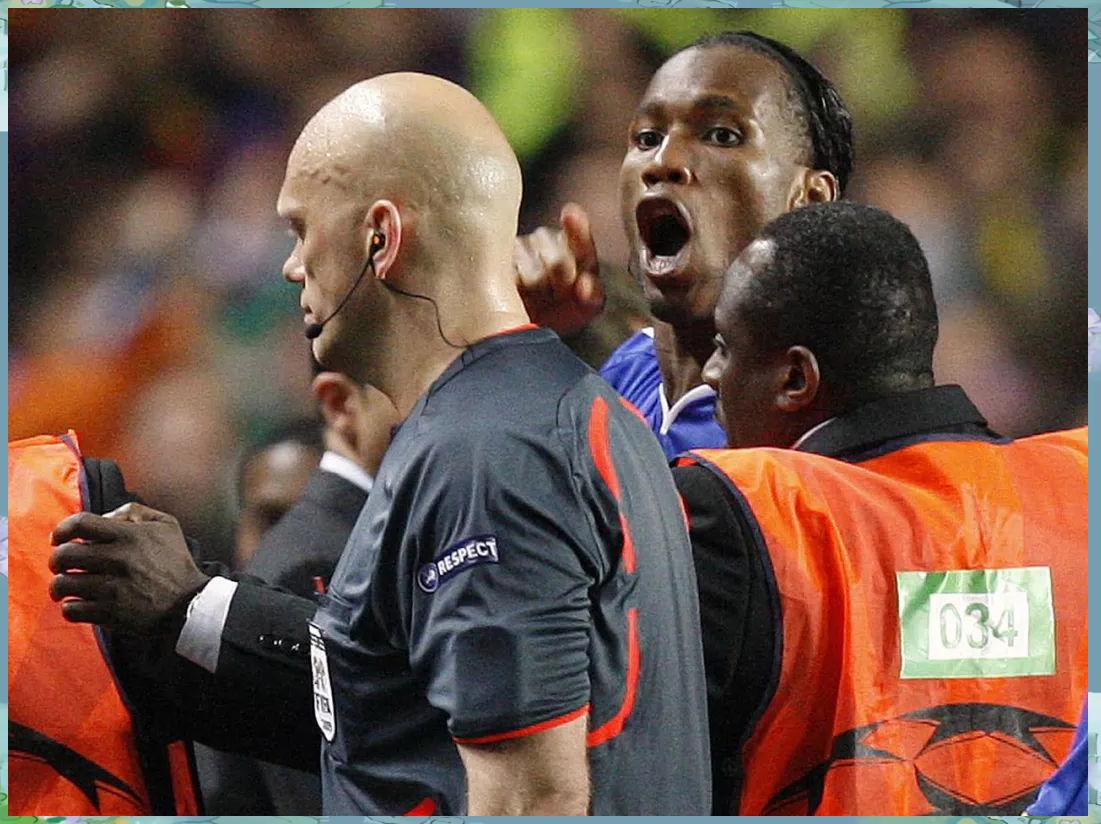 德罗巴在巴塞罗那比赛中战术调整，锐不可当引发热议！的简单介绍爱游戏体育安卓下载