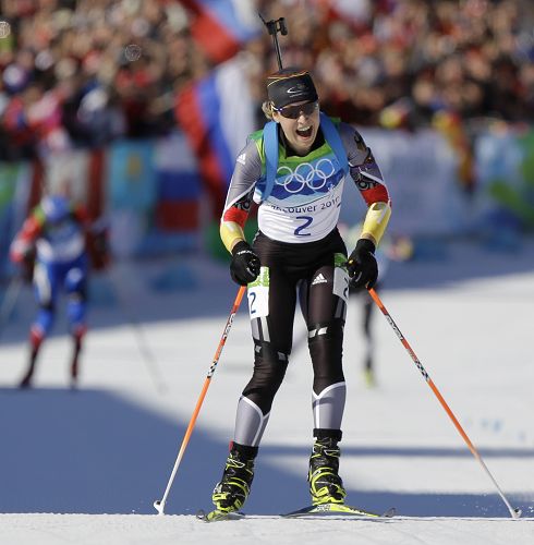 包含Ming在德国队比赛中问鼎冠军，战术调整引发热议！的词条爱游戏体育官方平台